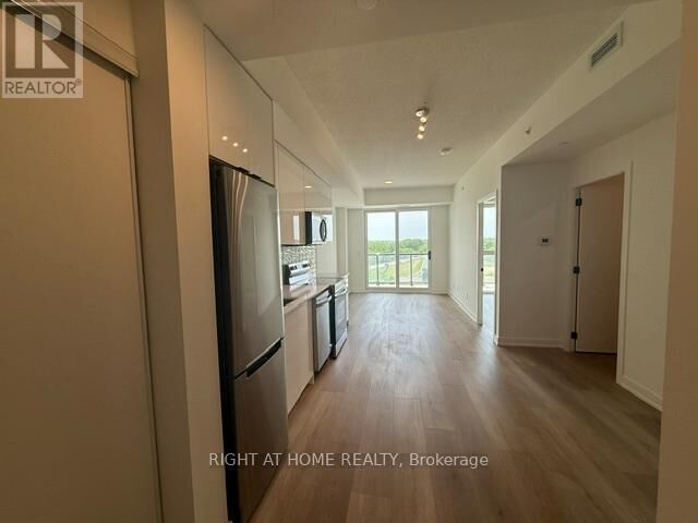 Property Photo:  33 Erie Avenue 811  ON N3S 0K7 