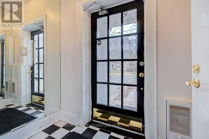 Property Photo:  81 Whitehall Road Upper  ON M4W 2C8 