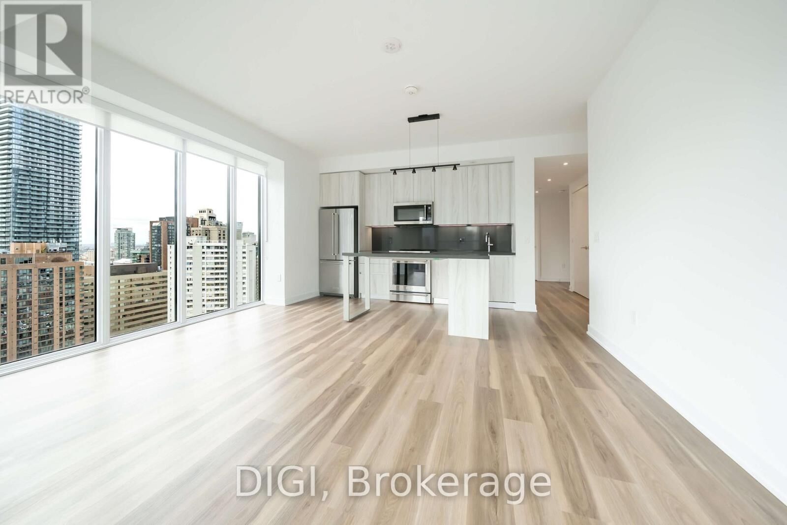 Property Photo:  8 Gloucester Street 2302  ON M4Y 0H8 