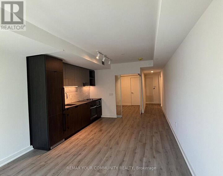 Property Photo:  252 Church Street 702  ON M5B 1E2 