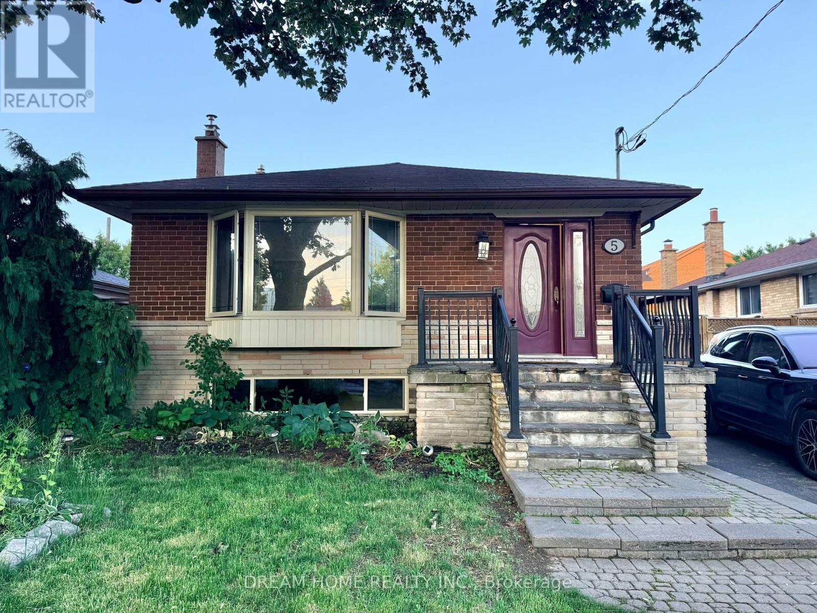 Property Photo:  5 Horizon Crescent  ON M1T 2G2 