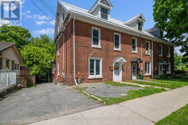 Property Photo: 322 King Street West ON K6V 3S3
