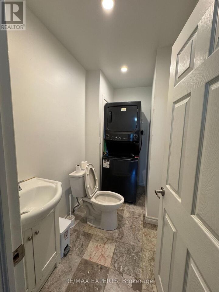 Property Photo:  1 Erie Street  ON L9Y 1P3 