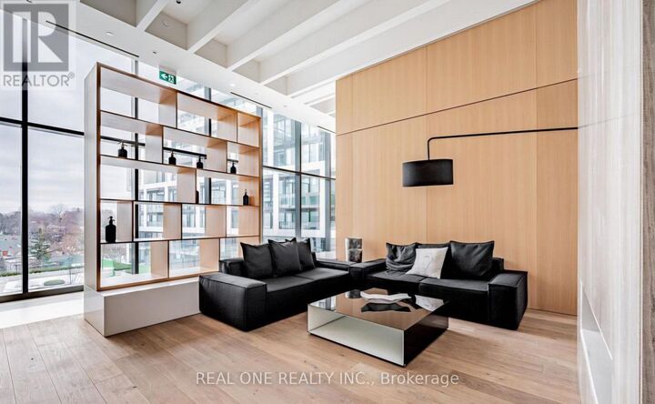 Property Photo: 5 Soudan Avenue 1619 ON M4S 0B1