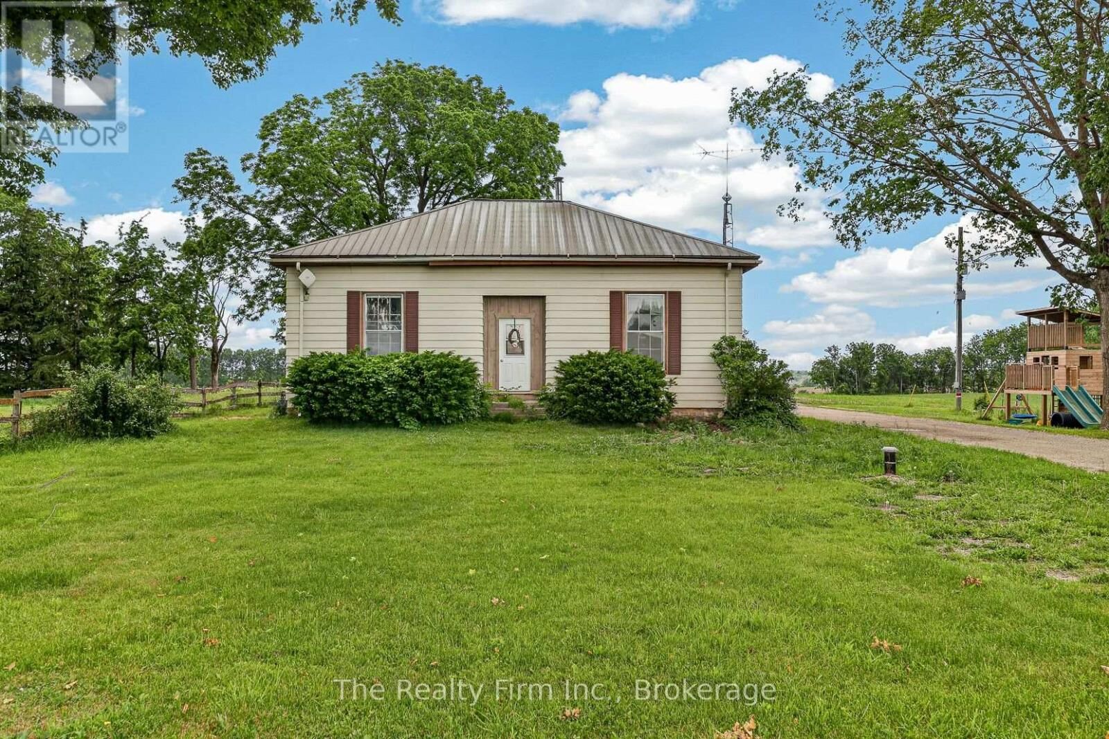 Property Photo:  564207 Karn Road  ON N5C 3J5 