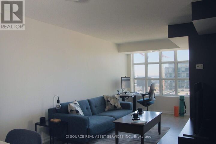 Property Photo:  85 East Liberty Street 1018  ON M6K 3R4 