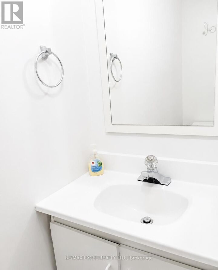 Property Photo: 114 Connaught Avenue ON M2M 1H2