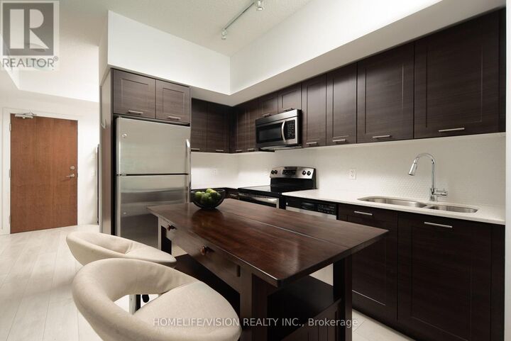 Property Photo:  2220 Lake Shore Boulevard West 3208  ON M8V 1A4 