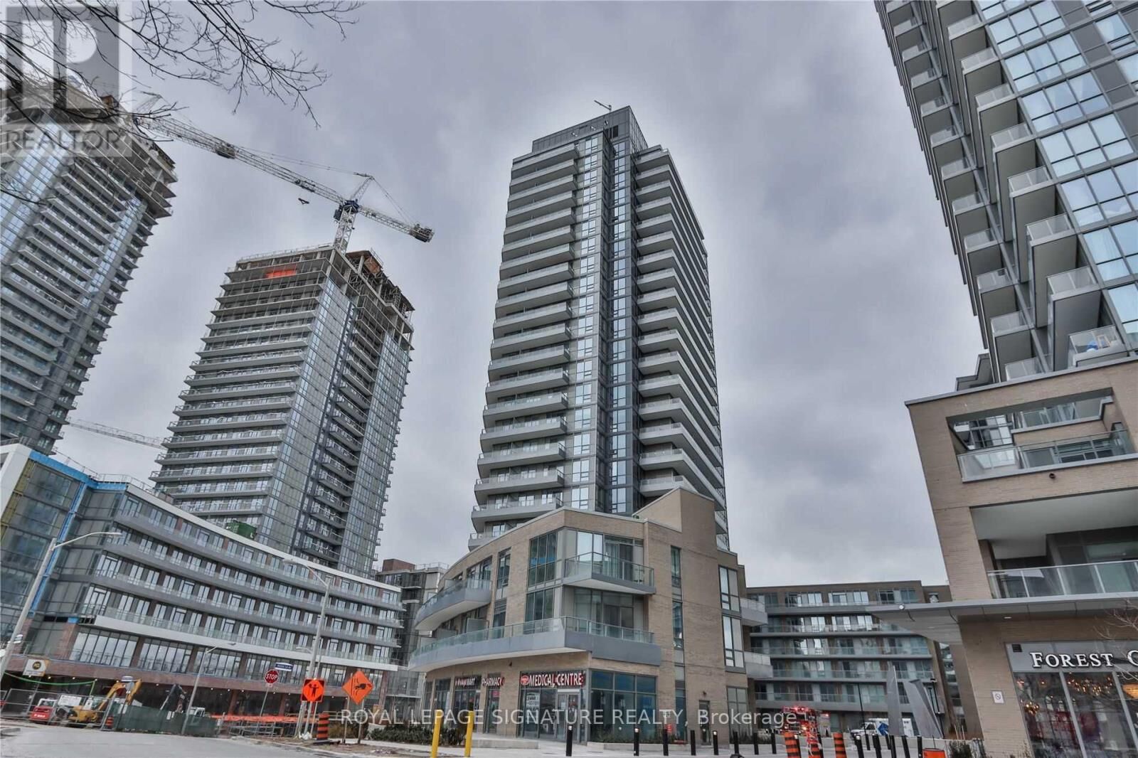 Property Photo: 50 Forest Manor Road 1306 ON M2J 0E3