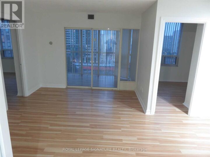 Property Photo:  285 Enfield Place 801  ON L5B 3Y6 
