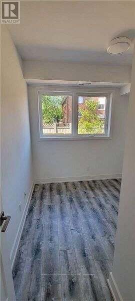 Property Photo:  6065 McLeod Road 102  ON L2G 0Z7 