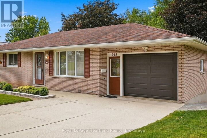 Property Photo: 265 Thomas Street ON N0G 2V0