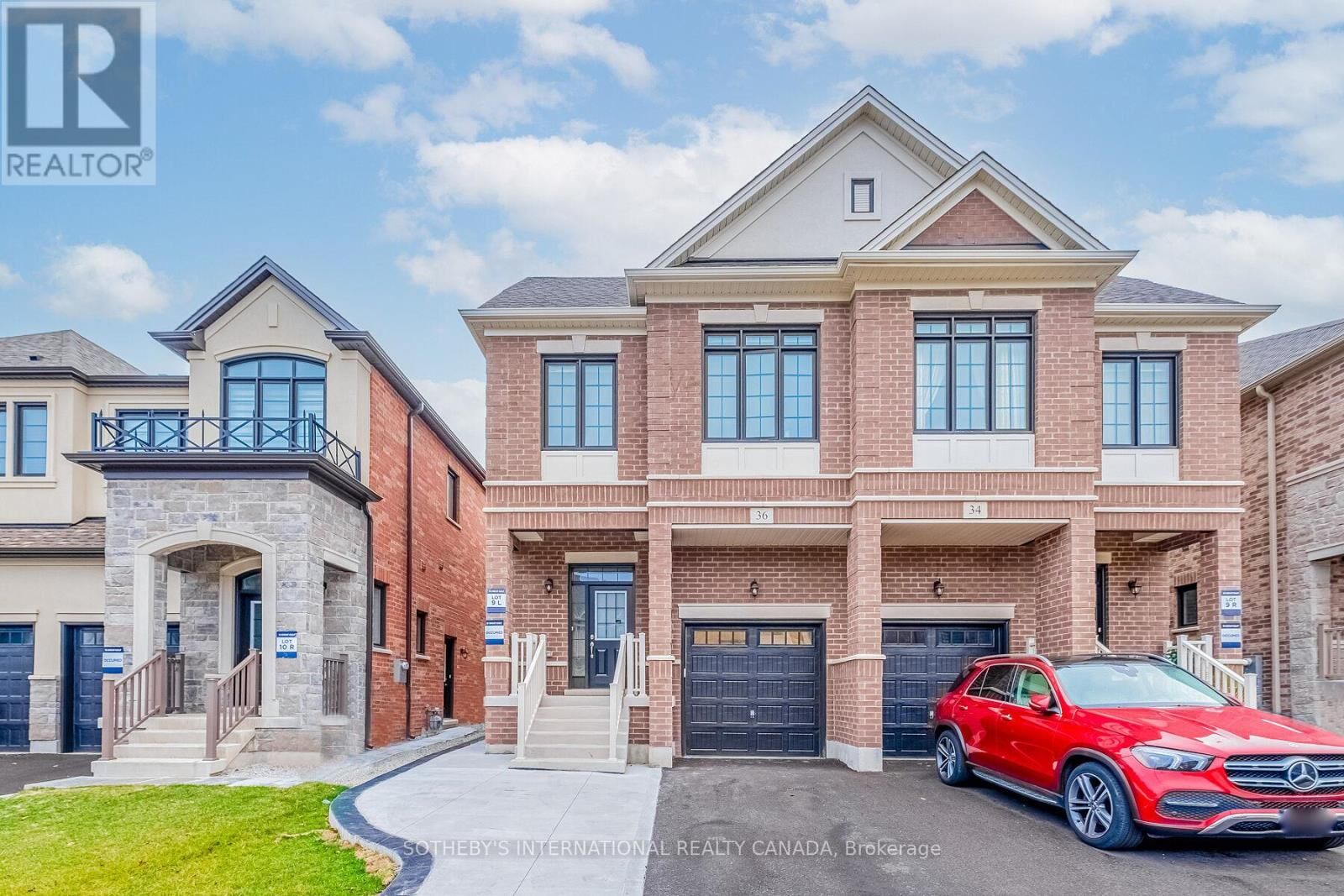Property Photo: 36 Quinton Ridge Upper ON L6Y 6J4