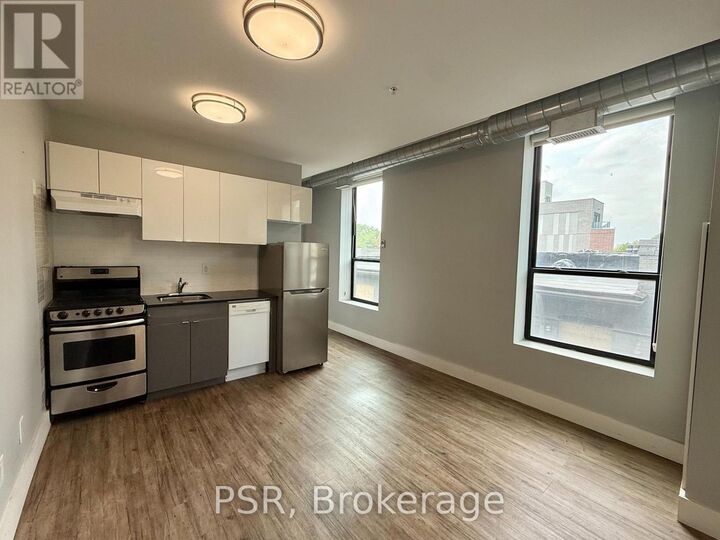 Property Photo:  2870 Dundas Street West 210  ON M6P 1Y8 
