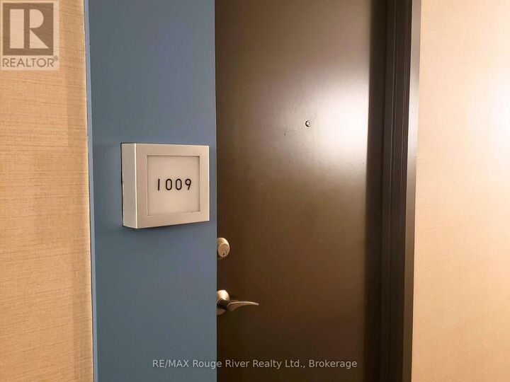 Property Photo:  1600 Charles Street 1009  ON L1N 1B9 