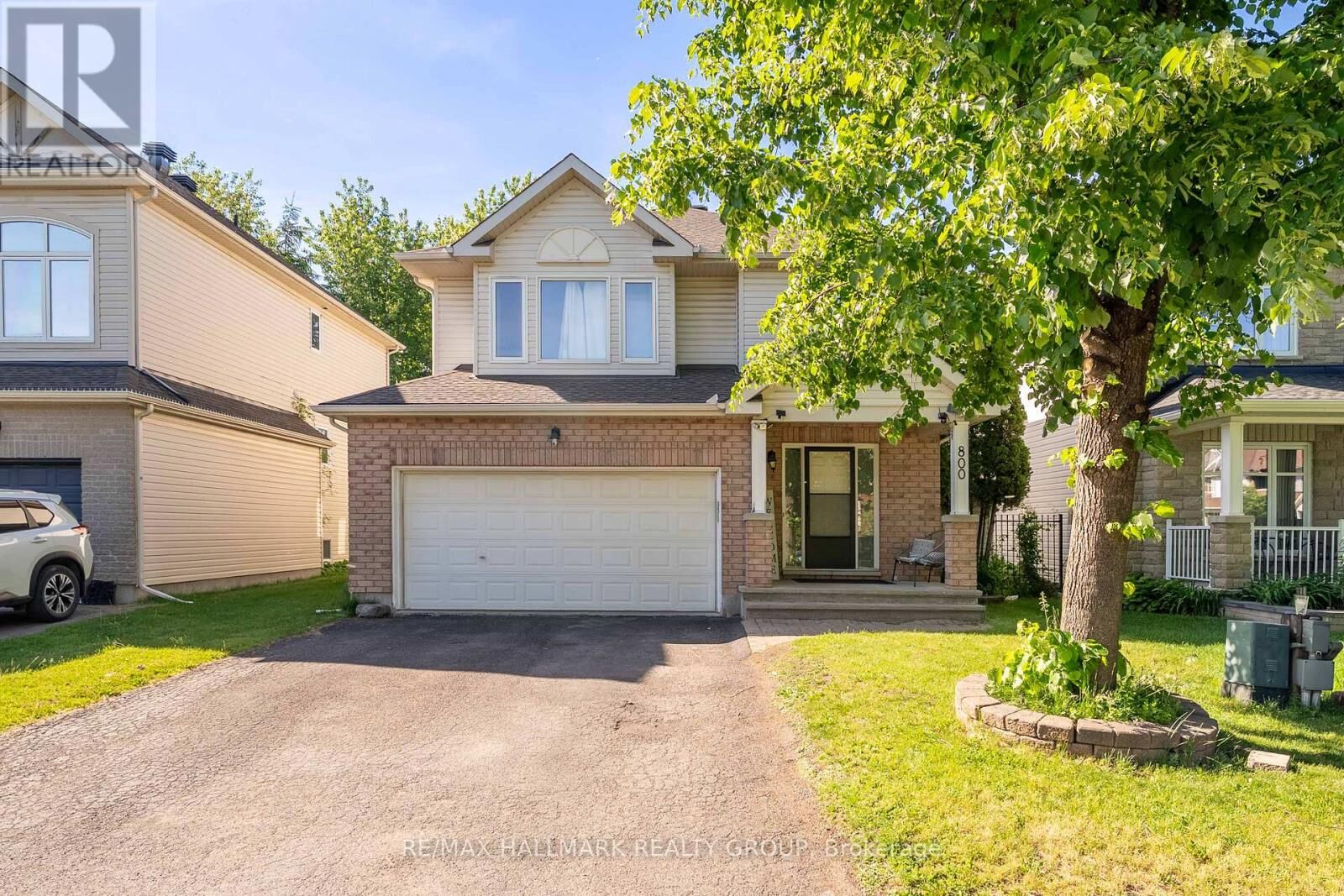 Property Photo:  800 Long Point Circle  ON K1T 4H6 