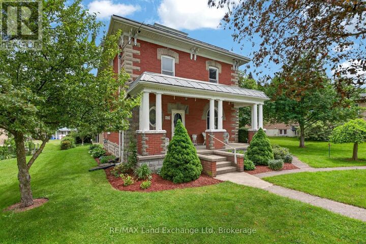 Property Photo:  484 Queen Street  ON N0M 1H0 
