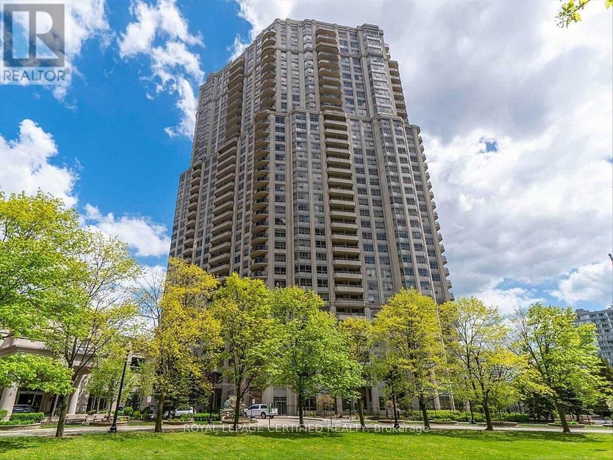 Property Photo:  25 Kingsbridge Garden Circle 1118  ON L5R 4B1 