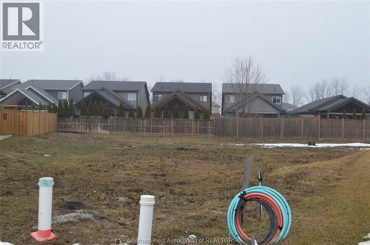 Property Photo:  33 Champlain Court  ON N7L 0C4 