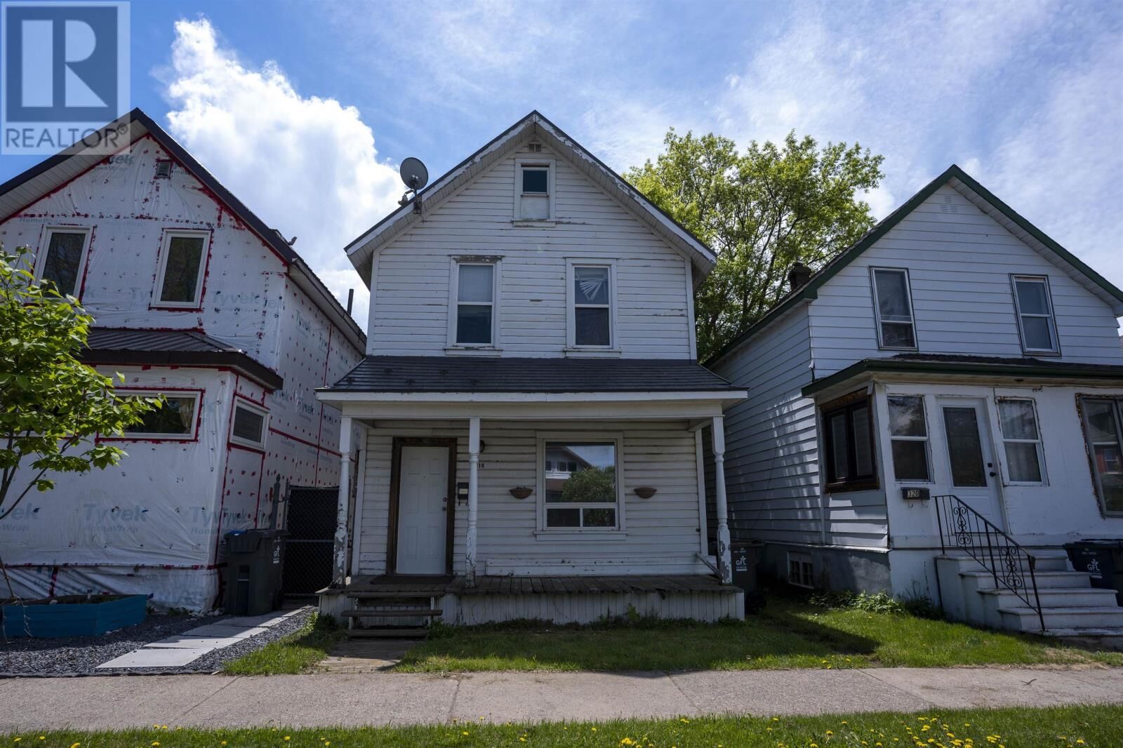 Property Photo: 318 Ogden St ON P7C 2N3