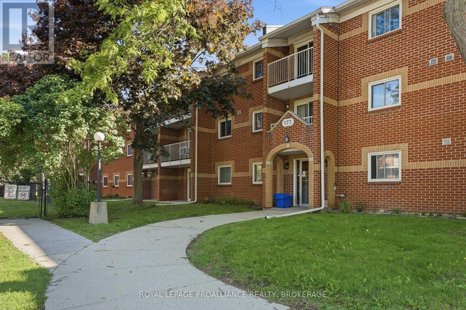 Property Photo:  573 Armstrong Road 217  ON K7M 8J8 