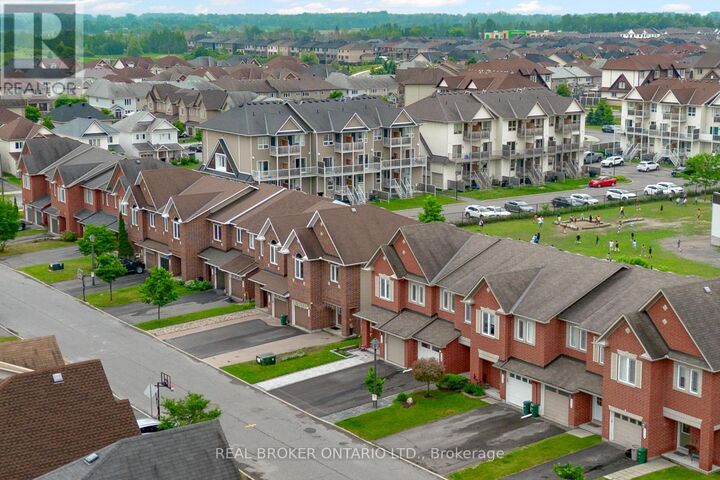 Property Photo:  124 Silvermoon Crescent  ON K4A 0P5 