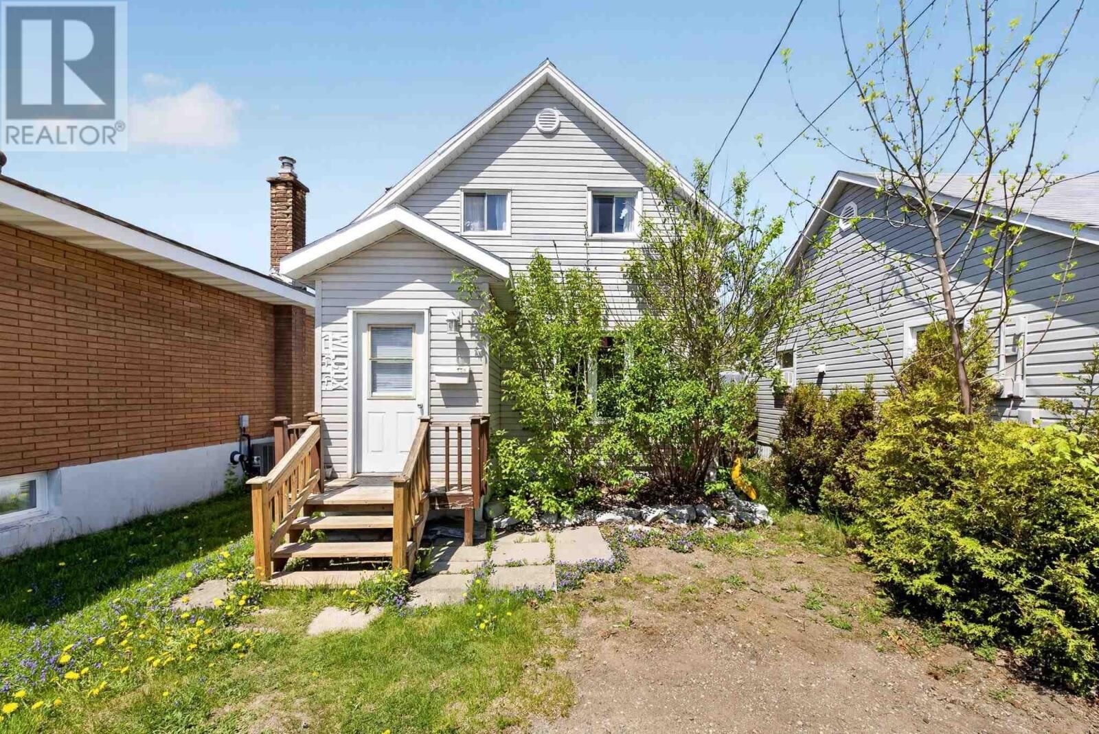 Property Photo:  155 Wilcox Ave  ON P6B 1V4 