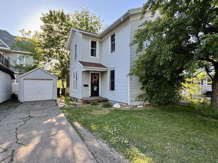 Property Photo: 606 N 6th Street WI 54403