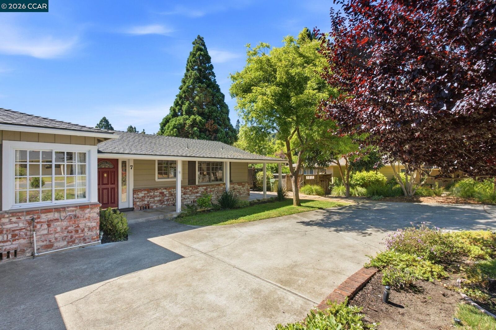 Property Photo:  7 El Corte  CA 94563 