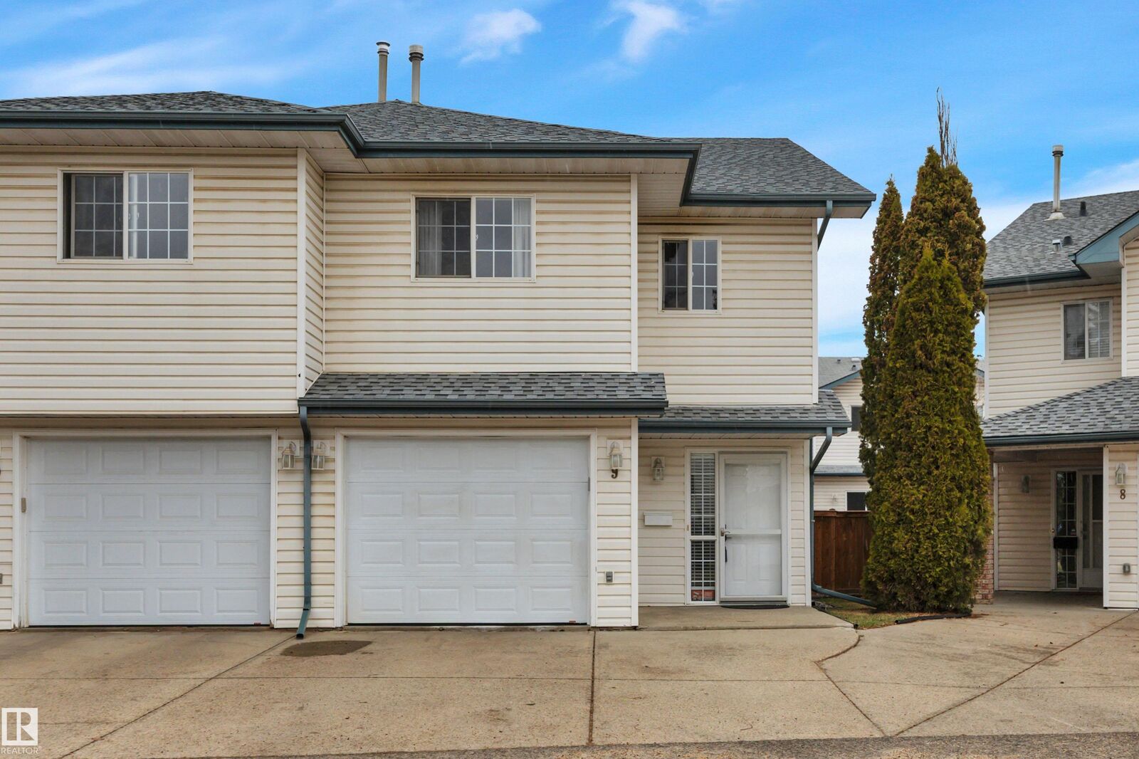 Property Photo: 843 Youville Drive NW 9 AB T6L 6X8