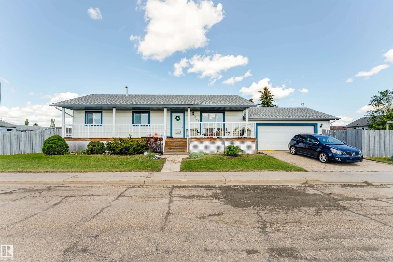 Property Photo: 5309 46 Street AB T0B 4J0