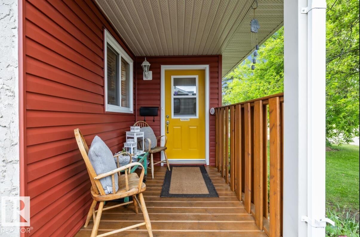 Property Photo: 243 Porter Avenue AB T0C 1Z0