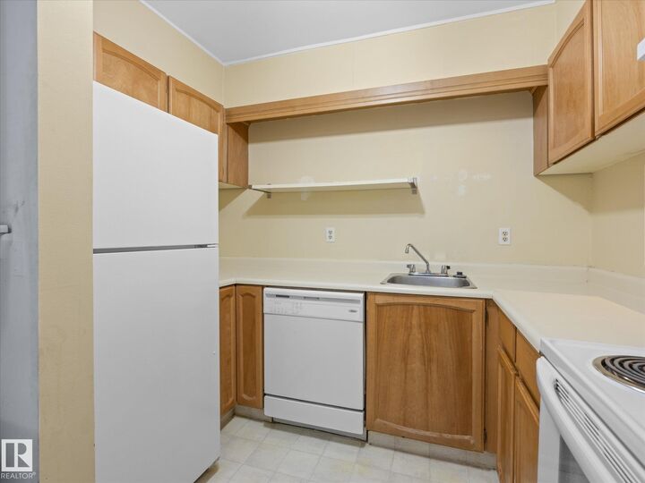 Property Photo: 10139 117 Street NW 110 AB T5K 2L3