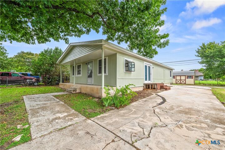 Property Photo: 1101 Anna Lee Drive TX 76549
