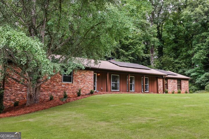 Property Photo: 750 Glenwood Drive GA 30606