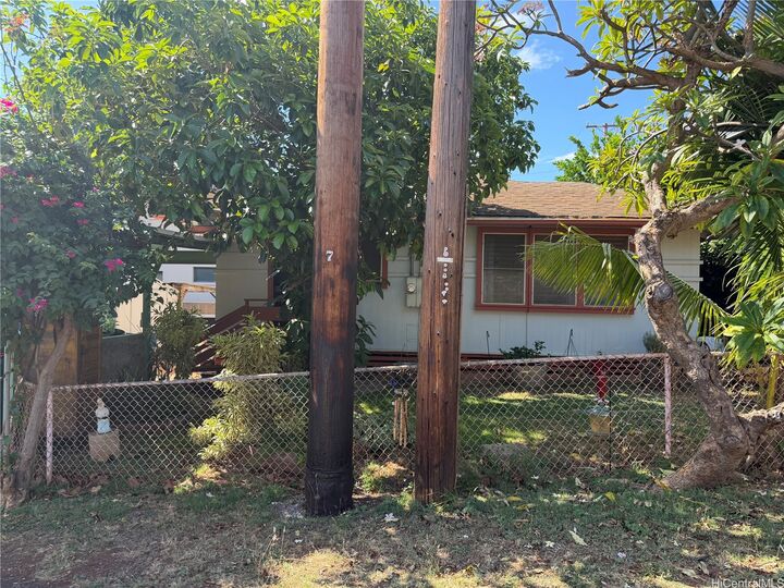 Property Photo:  3258 Hoolulu Street  HI 96815 