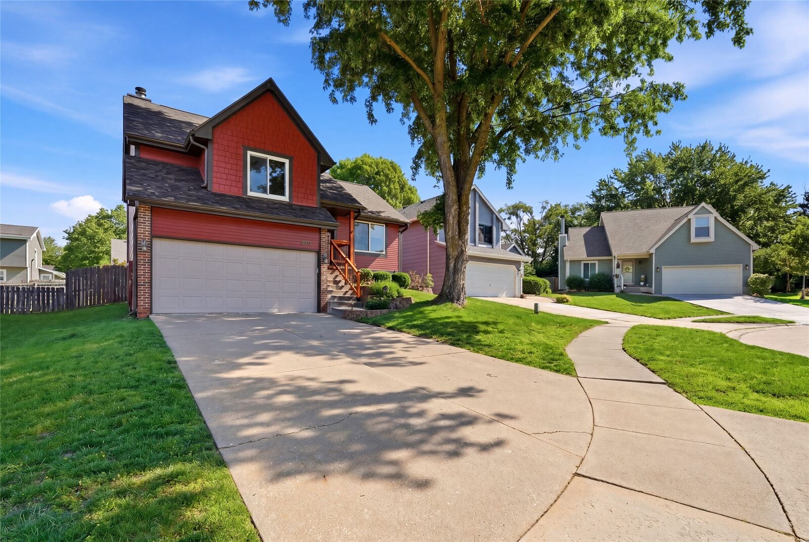 Property Photo: 5313 Meadow Place IA 50266