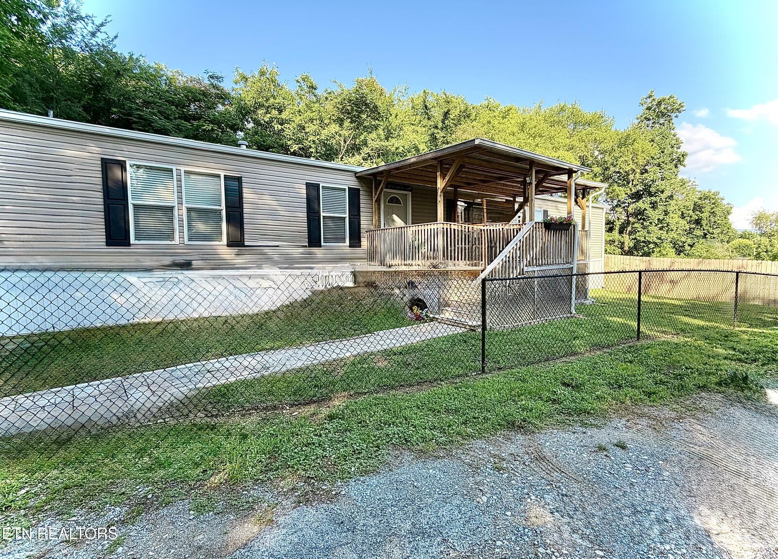 Property Photo: 228 Williams Rd TN 37865