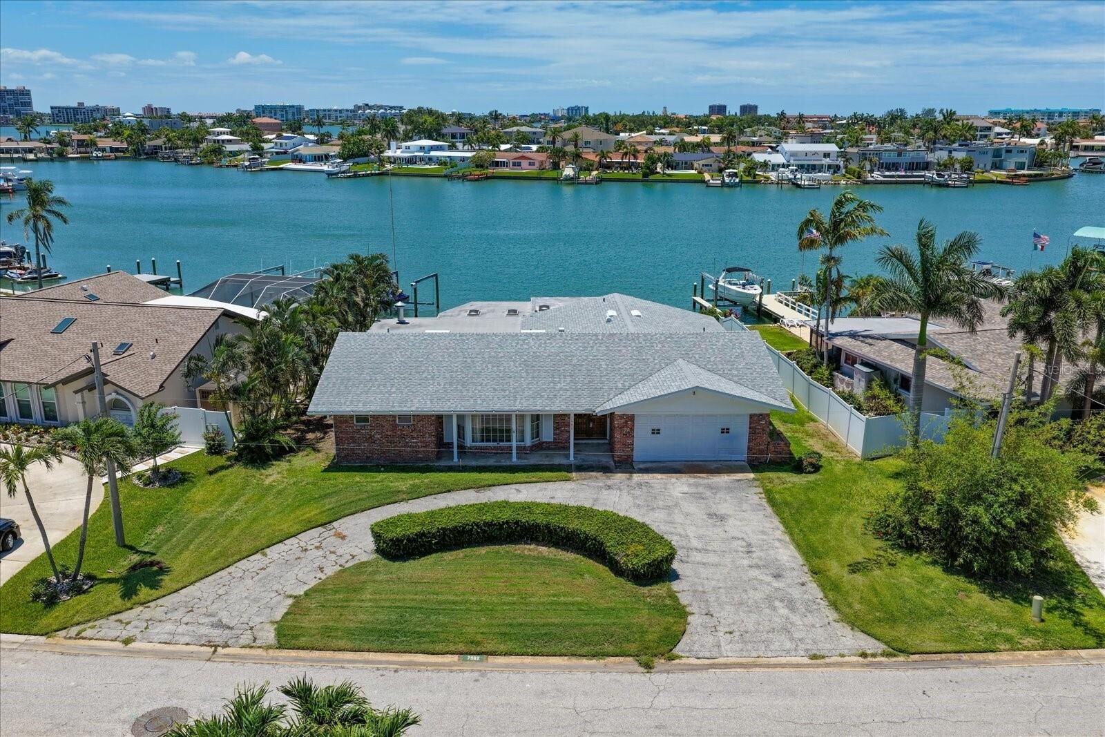 Property Photo: 7962 9th Avenue S FL 33707