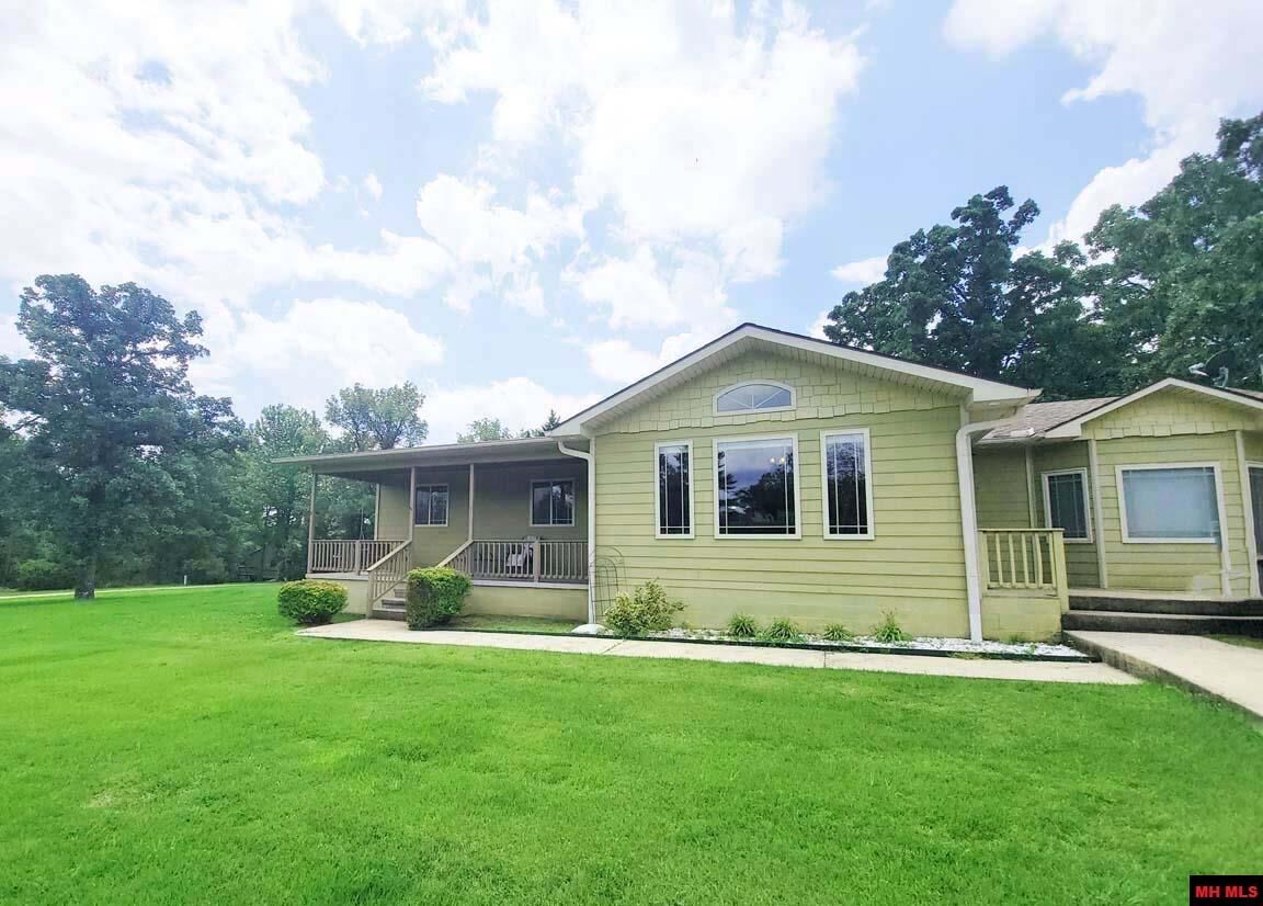 Property Photo:  1345 Sycamore Springs Road  AR 72653 