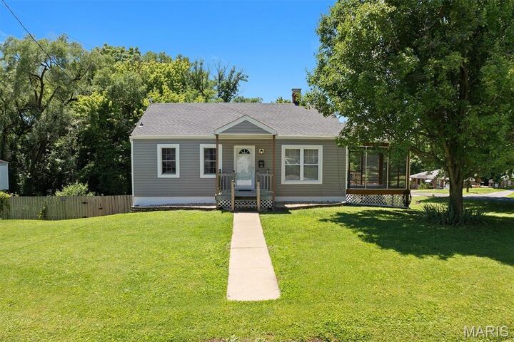 Property Photo:  600 Arrowhead Drive  IL 62234 