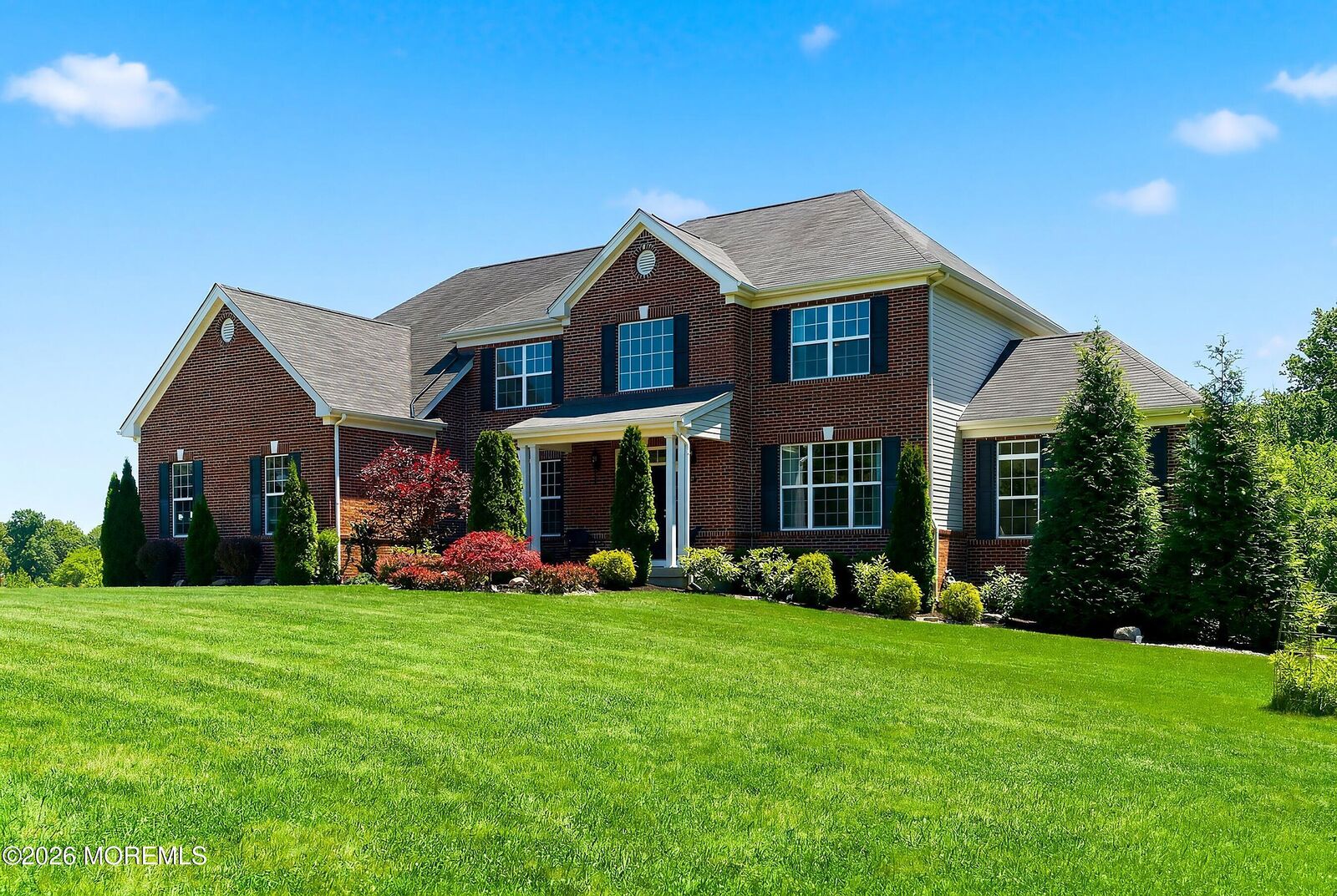 Property Photo:  6 Valley Court  NJ 08514 