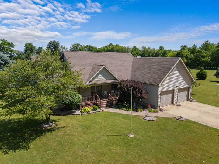 Property Photo:  1016 Lukesport Road  MI 49082 