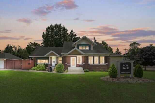 Property Photo:  2 E Ash Street E  MI 49128 