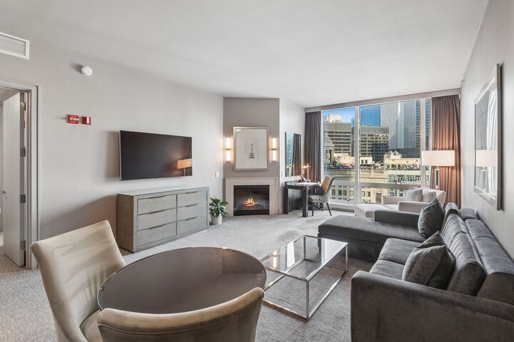 Property Photo: 401 N Wabash Avenue 2138 IL 60611