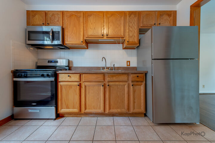 Property Photo: 10933 S Avenue H IL 60617