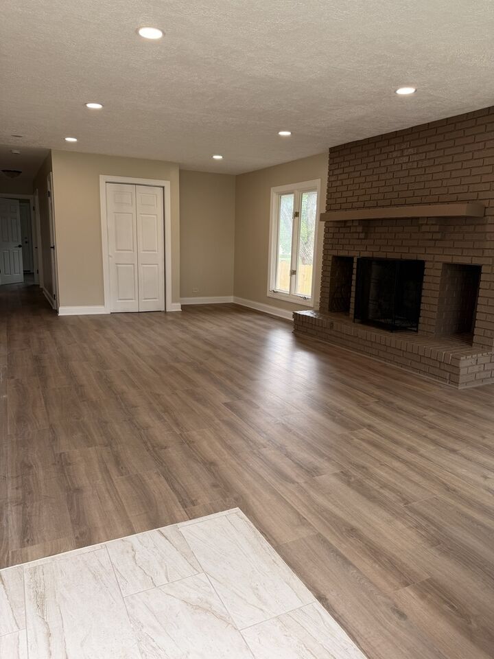 Property Photo:  461 E Fullerton Avenue S  IL 60139 
