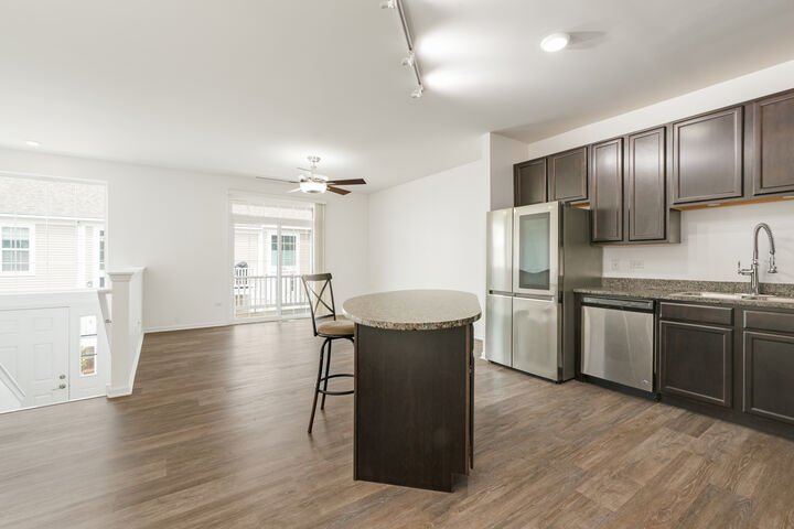 Property Photo:  804 Four Seasons Boulevard 804  IL 60504 