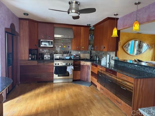 Property Photo:  347 Glenmont  CA 92075 