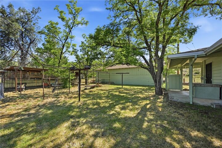Property Photo:  8155 Sulphur Creek Rd  CA 95461 